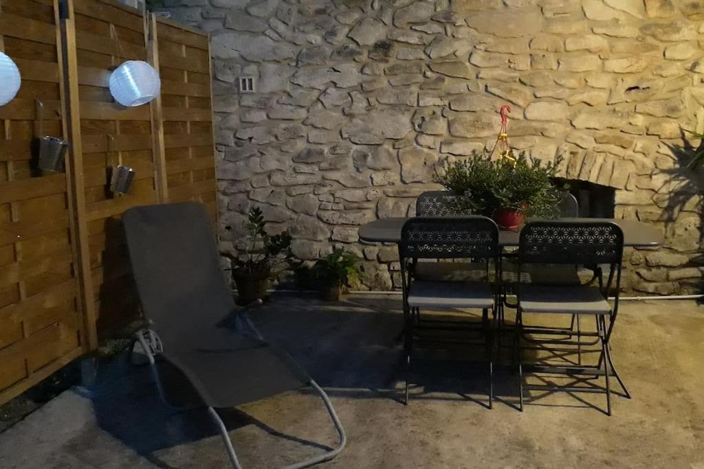Duplex Cosy Confort Piscine Caderousse Room photo